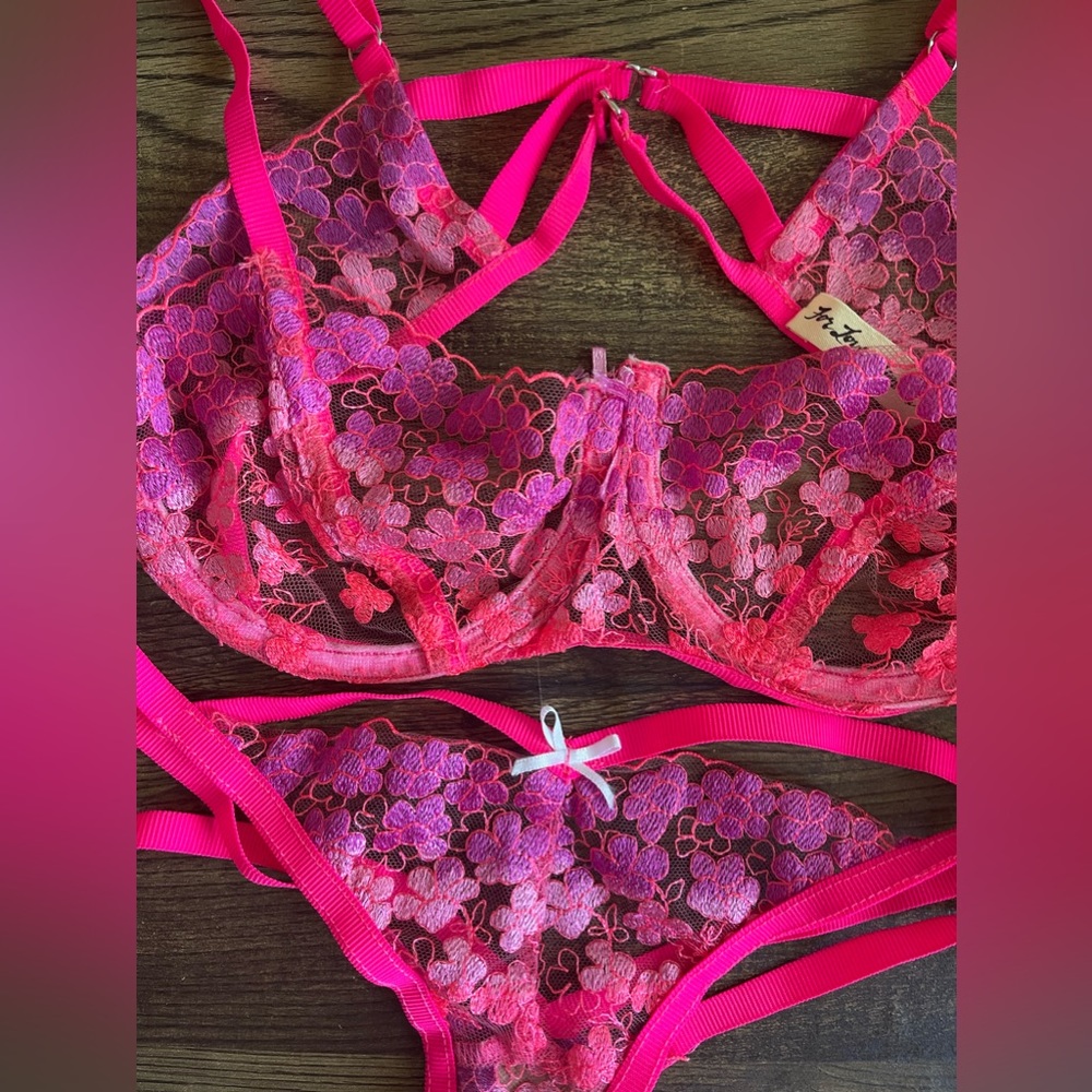 For love and lemons neon pink lingerie set RARE from a sample set size small